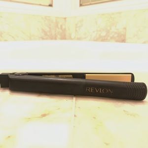 Revlon hair straightener ceramic black